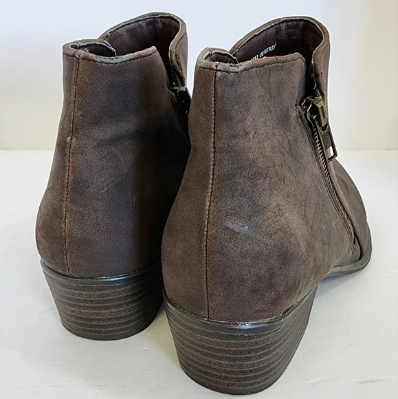 Unionbay Women's Brown Faux Leather Side Zipper Ankle Boots Booties, sz 7 - Picture 6 of 10